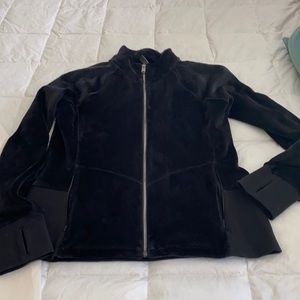 Athleta triumph jacket